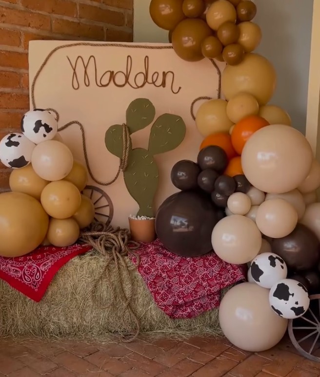 Statement Balloon Installations